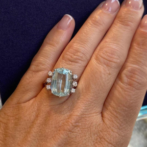 White gold cocktail ring, oval-cut aquamarine & diamonds, ca 1960