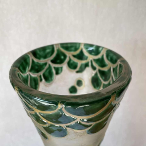 LEGRAS grand vase art déco en verre à décor gravé et émaillé