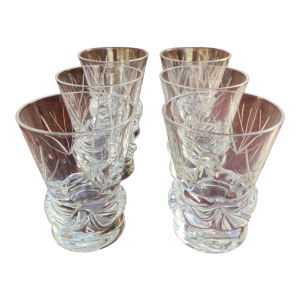 Six small crystal digestif stemmed glasses signed Daum France