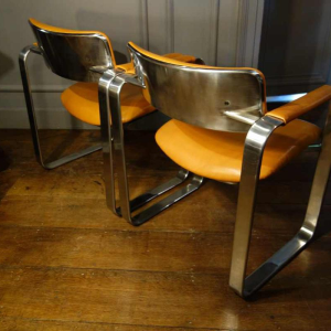 Eero Aarnio "Executive" Mobel Italia, pair of metal / leather armchairs, 1968