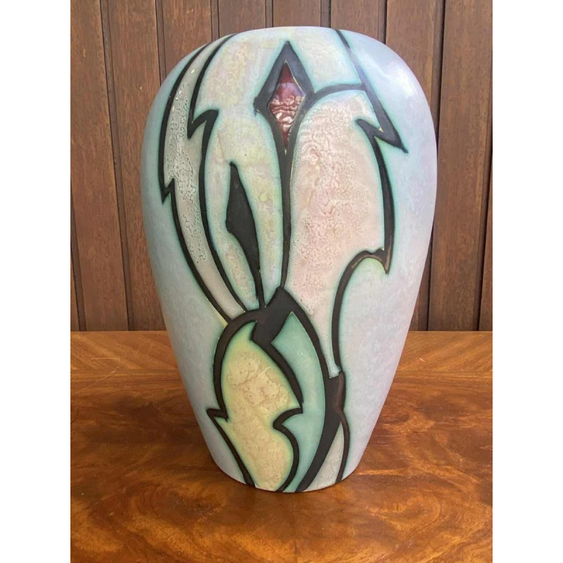 Vase Flora Gouda Koninklijke Plateelbakkerij Zuid-Holland