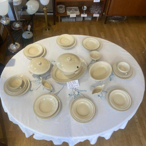 Royal Copenhagen Model Asserbo servies, 1960, 51 stuks