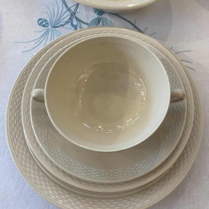 Royal Copenhagen Model Asserbo dinner service, 1960, 51 pieces