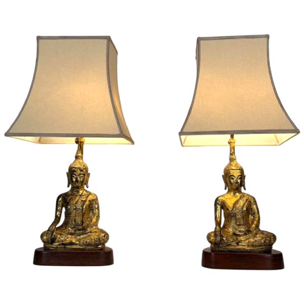 Pair of Buddha lamps in gilded cast iron - Southeast Asian work - 20th century