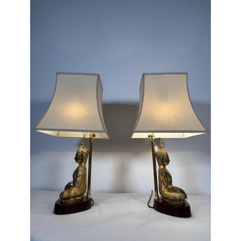 Pair of Buddha lamps in gilded cast iron - Southeast Asian work - 20th century