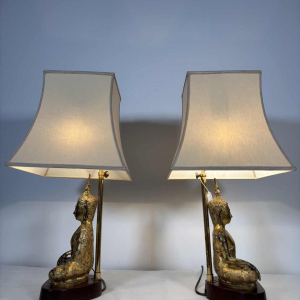 Pair of Buddha lamps in gilded cast iron - Southeast Asian work - 20th century