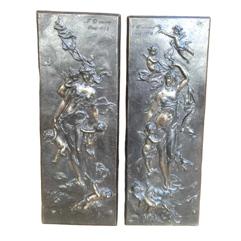 Paire de plaques en bronze de bas-relief signées F Duquesnoy 1892