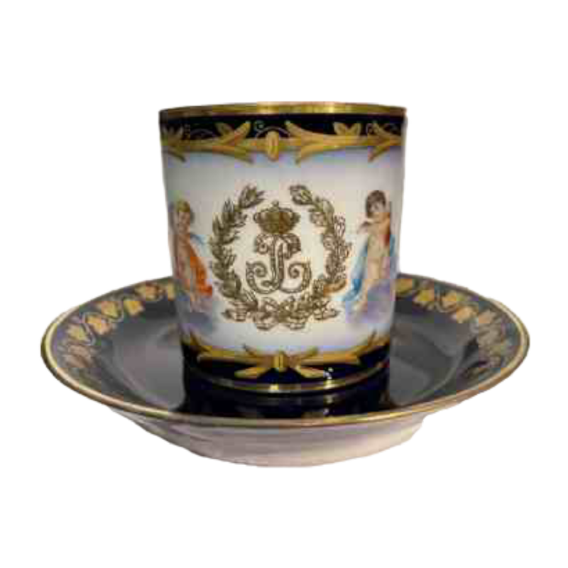 Tasse et s-t en porcelaine de Sèvres époque 1846 monogramme de Louis-Philippe