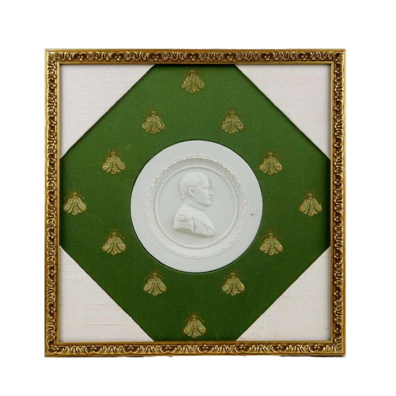 Porcelaine de Paris, médaillon représentant le profil de l'Empereur Napoléon 1er, XIXe s