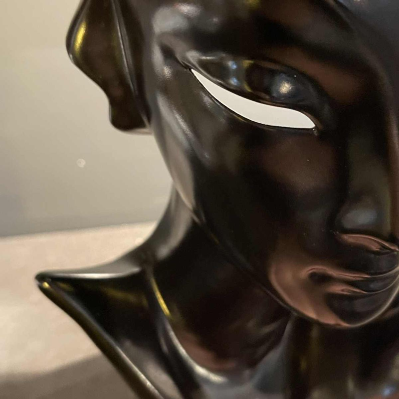 VILLEROY & BOCH LUXEMBURG, beeld EVE, Afrikaans keramisch masker, jaren '30