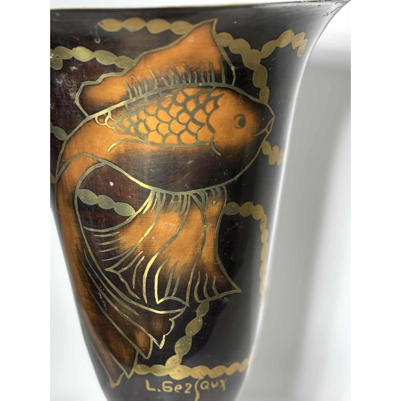 Lucien GERFAUX, lichtgevende kom – lamp in dinanderie met gestileerde Art Deco vissenmotieven, 20e eeuw
