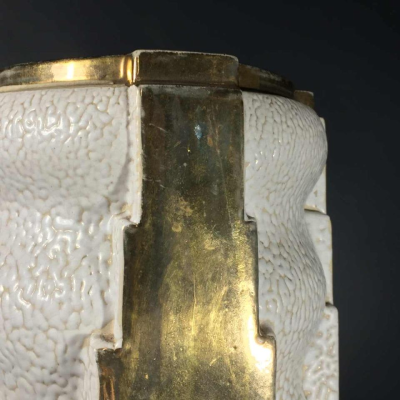 Vase moderniste Art Déco, céramique perlée et dorée "Made in Belgium" 553