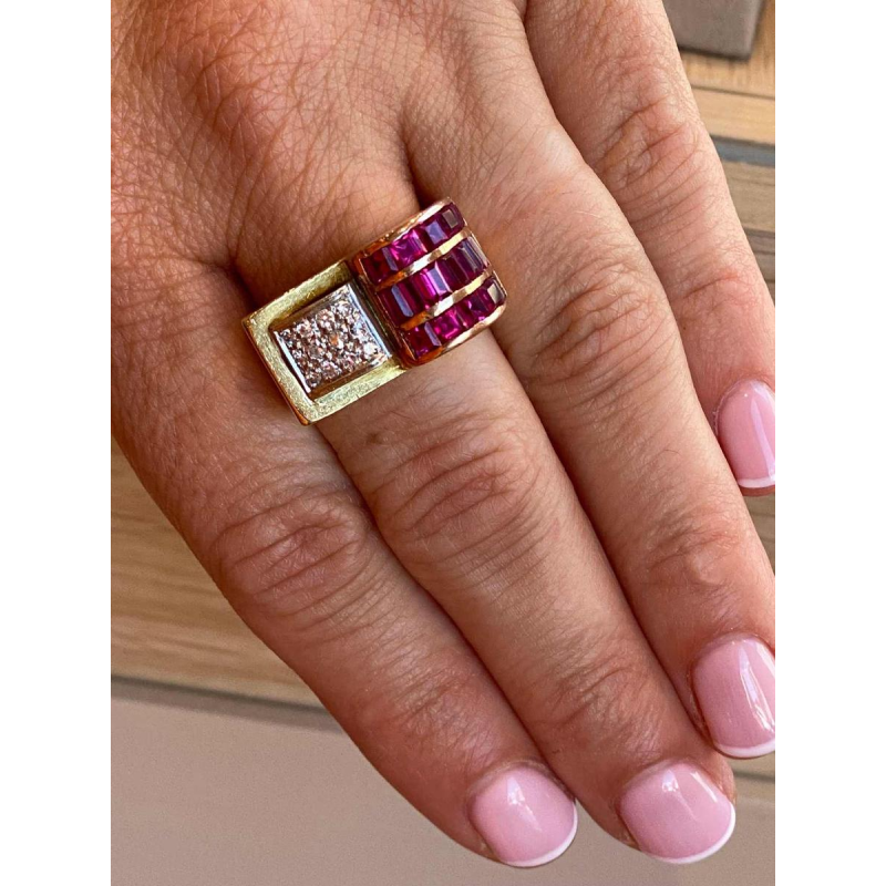 Tank ring with bridge in rose gold, diamonds and Verneuil rubies, French craftsmanship, ca 1940