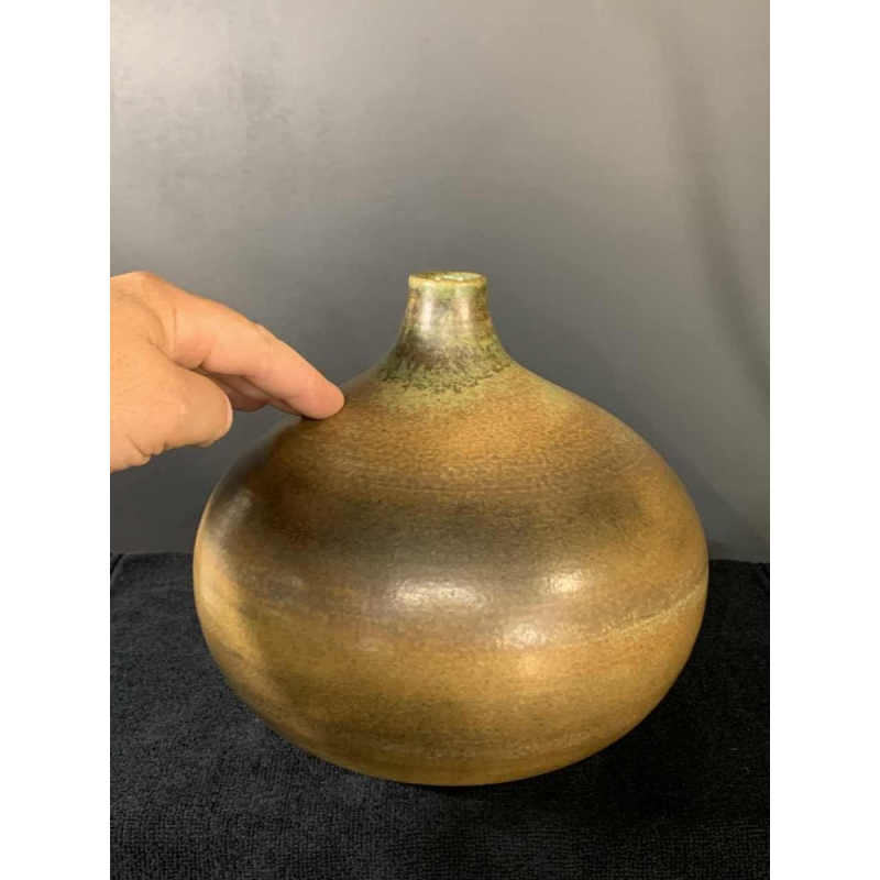 ANTONIO LAMPECCO, round vase 21cm, brown / green ceramic soliflore , 1970s