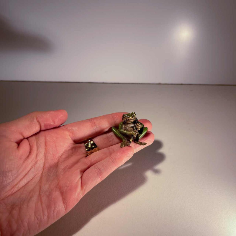 Bronze de vienne “Grenouille musicienne“ sculpture en bronze patiné, ca 1900