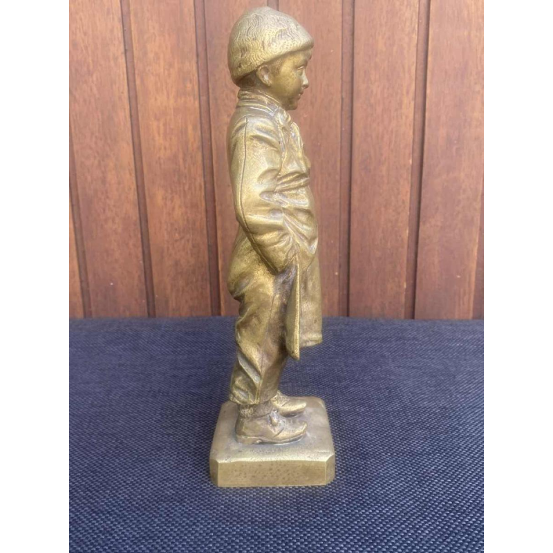 Giuseppe M. Picciole, bronze sculpture of a boy, ca 1900