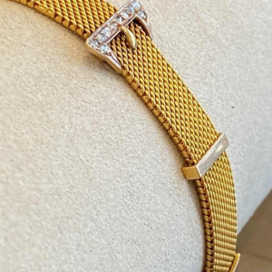 Gold bracelet, Milanese mesh, belt motif, rose-cut diamonds, late 19th century
