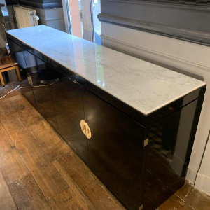 MAISON JANSEN, Enfilade / CrÃ©dence Vintage , LaquÃ© Noir, laiton & Marbre, 1970s