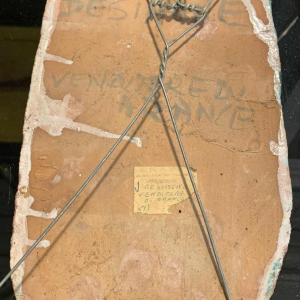 GIOVANNI DE SIMONE " Oranje verkoper. " abstract Siciliaans keramiek, jaren 60s