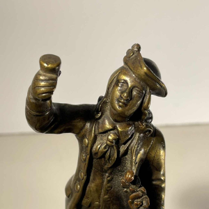 Sonnette clochette d'hôtel, de table ou de bureau - sculpture personnage en bronze à 4 grelots glands de chêne, XIXe s