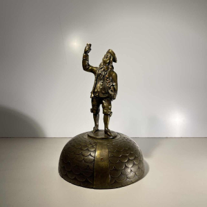 Sonnette clochette d'hôtel, de table ou de bureau - sculpture personnage en bronze à 4 grelots glands de chêne, XIXe s