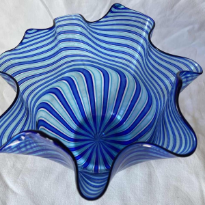 Orlando ZENNARO (1932-) Murano : vase « mouchoir » en verre