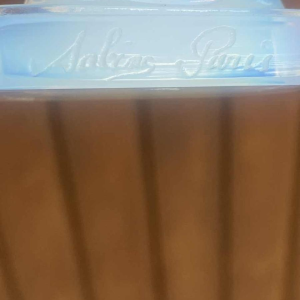 Sabino "Woman carrying sheep" Art Deco sculpture in opalescent glass, ca 1920