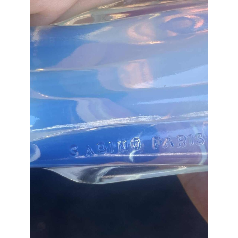 Sabino "Vrouw met schaap" Art Deco sculptuur in opalescent glas, ca 1920