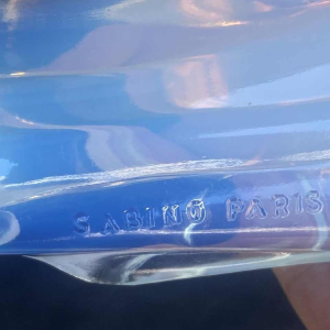 Sabino "Vrouw met schaap" Art Deco sculptuur in opalescent glas, ca 1920