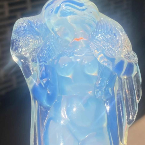 Sabino "Woman carrying sheep" Art Deco sculpture in opalescent glass, ca 1920