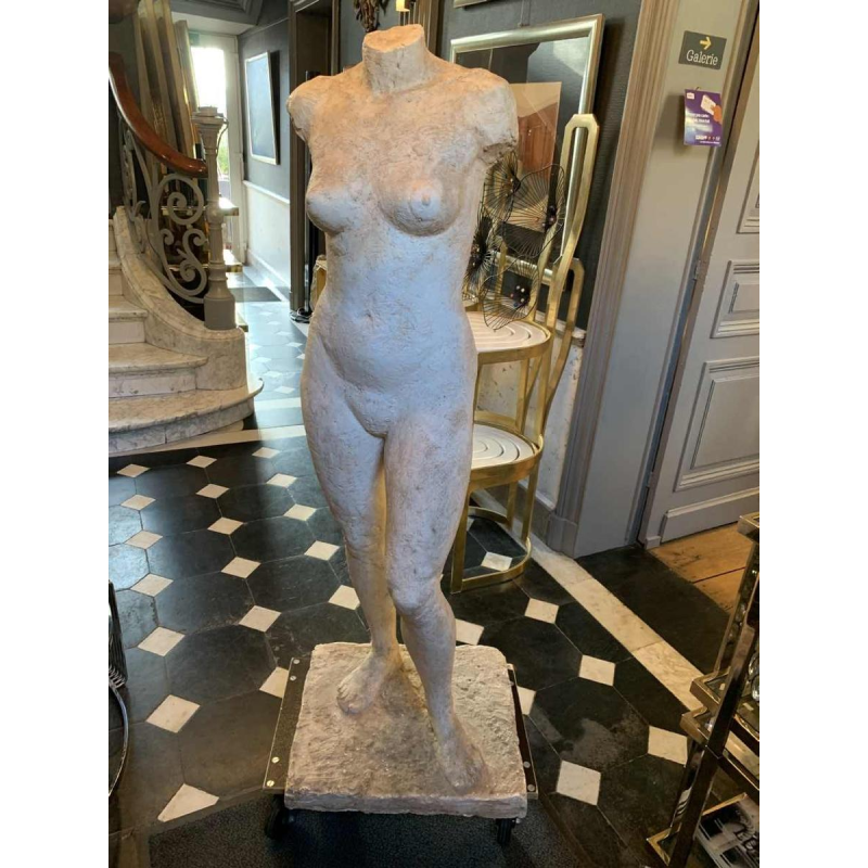 HERBERT GELDHOF, Levensgrote sculptuur naakte vrouw, workshop gips, jaren 50