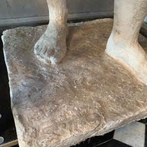 HERBERT GELDHOF, Levensgrote sculptuur naakte vrouw, workshop gips, jaren 50