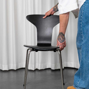 Arne Jacobsen for Fritz Hansen, Butterfly 3107 vintage black chair, 1970