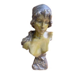 Emmanuel Villanis "Jeune femme" sculpture Art Nouveau, buste en bronze signé, daté 1896