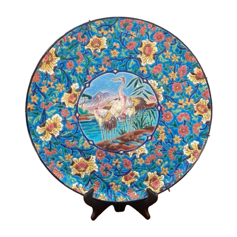 Grand plat en céramique de Longwy, émaux cloisonnés, décor oiseaux échassier, grues ou hérons, ca 1930