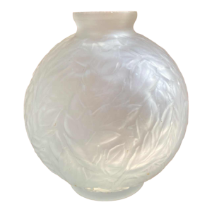 Vase Art Déco en verre moulé pressé, signé Espaivet