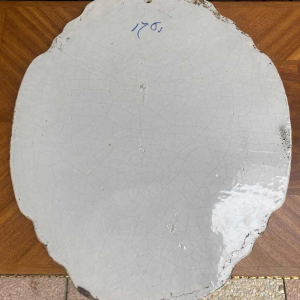 Makkum Delft Harligen, ovale keramische plaquette (57cm), Holland 19e eeuw