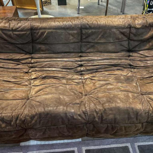 Michel Ducaroy voor Ligne Roset, Togo 3-zitsbank van leer