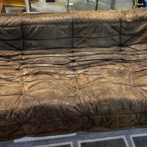 Michel Ducaroy pour Ligne Roset, canapé Togo 3 places en cuir