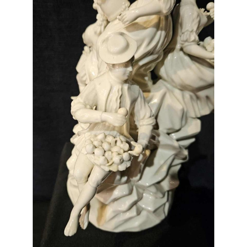 Manufacture d'Orléans, group of figures in soft paste porcelain, 18th century