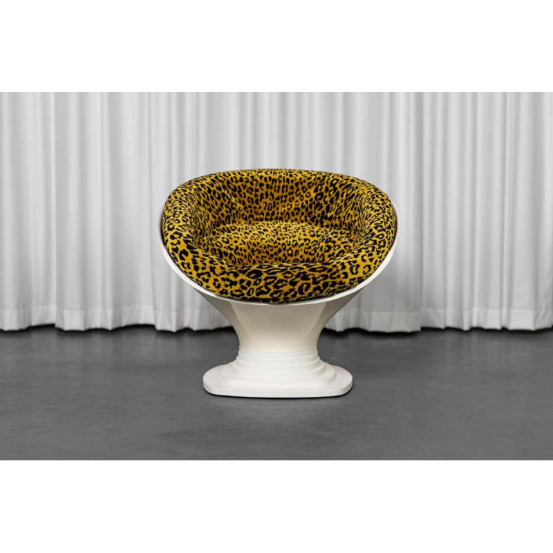 Raphael Raffel, Space Age armchair, ivory plastic shell, France 1970