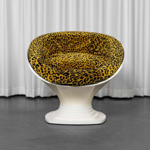 Raphael Raffel, Space Age fauteuil, ivoorkleurige kunststof schaal, Frankrijk 1970