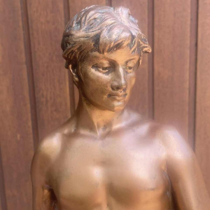 Antoine Bofill "De arbeider" bronzen sculptuur van een man 53cm, begin 20e eeuw