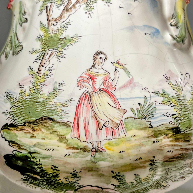 Joseph Gaspard Robert - Faïencerie de Marseille, paire de vases couverts polychromes, XVIIIe s