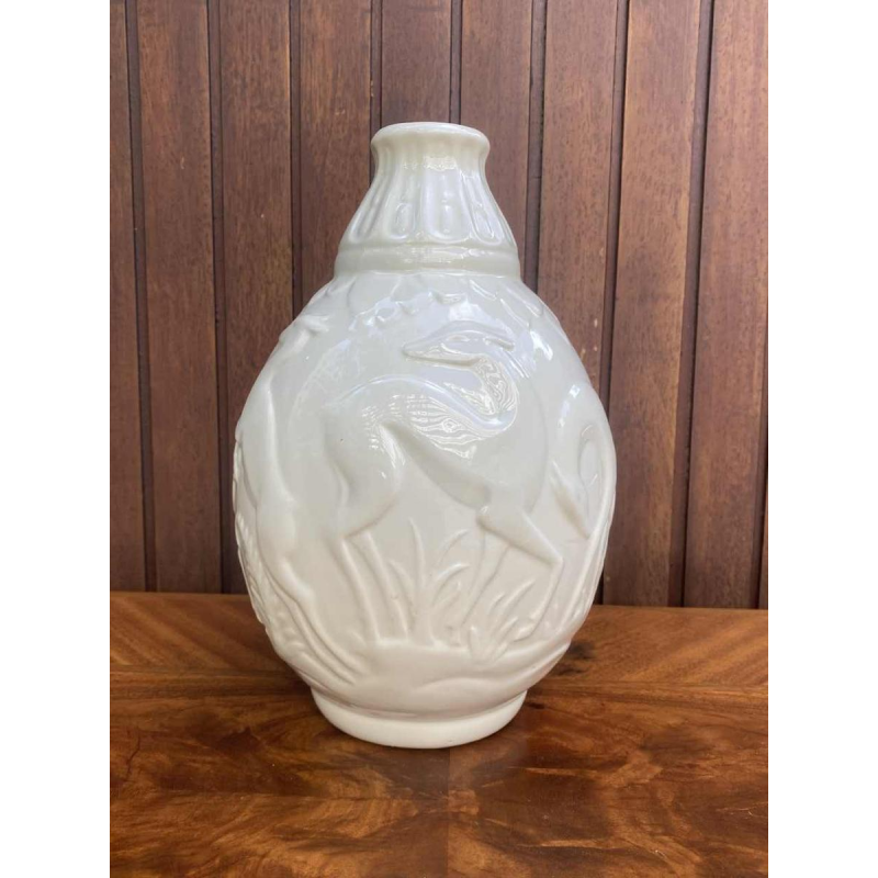 Boch / Keramis, Art Deco vase Aux biches monochrome white ceramic, shape 1161, ca 1930