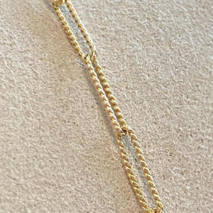 Textured gold horse chain bracelet, ca 1970