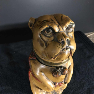 Bernard Bloch Austria, Dog Bulldog Terracotta Tobacco Pot, eind 19e eeuw