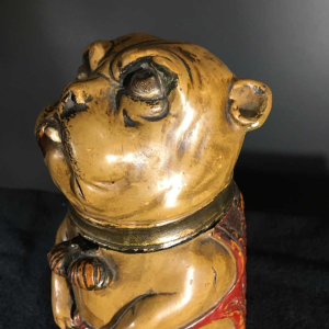 Bernard Bloch Austria, Dog Bulldog Terracotta Tobacco Pot, eind 19e eeuw