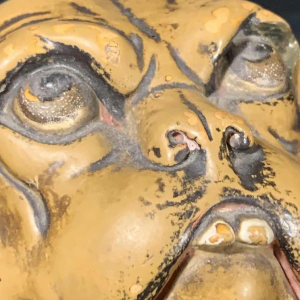 Bernard Bloch Austria, Chien Bulldog Pot à Tabac en terre cuite fin 19ème siècle