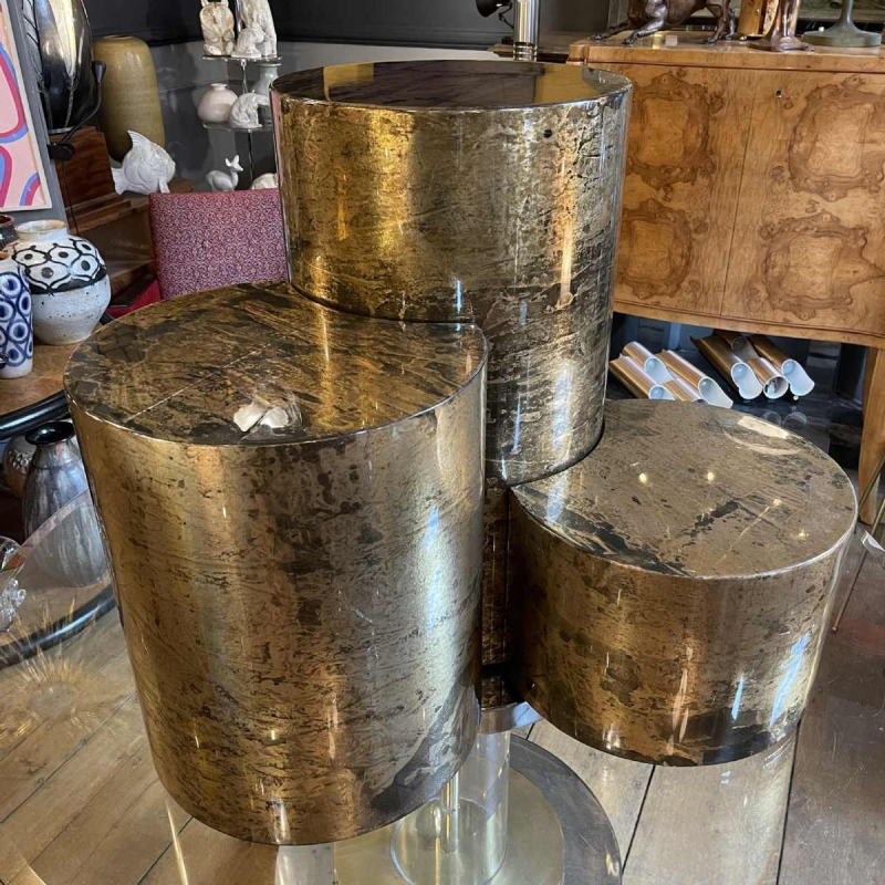 Gabriella Crespi, set van 3 bijzettafels met geitenleren onderstel, ca 1970